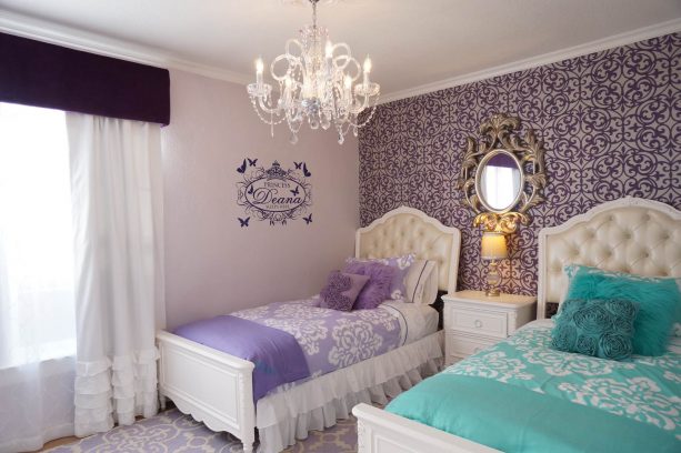 pair a purple bed with a teal bed to create an elegant kids’ bedroom
