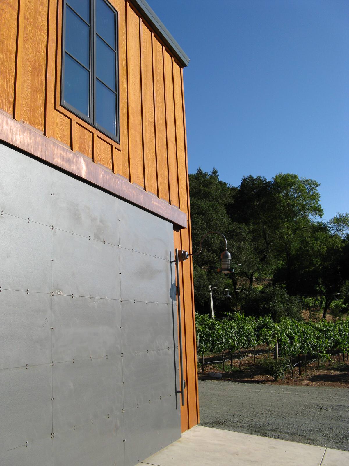10 Innovative Exterior Metal Sliding Barn Doors to Adapt for Your Barn