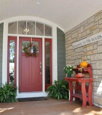 a cedar shake siding painted using sherwin williams sage green light #2851