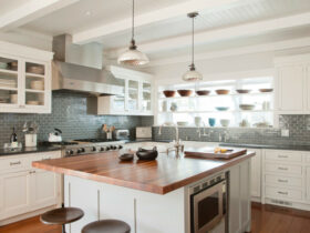 a beach-style kitchen deserves built-in window shelves